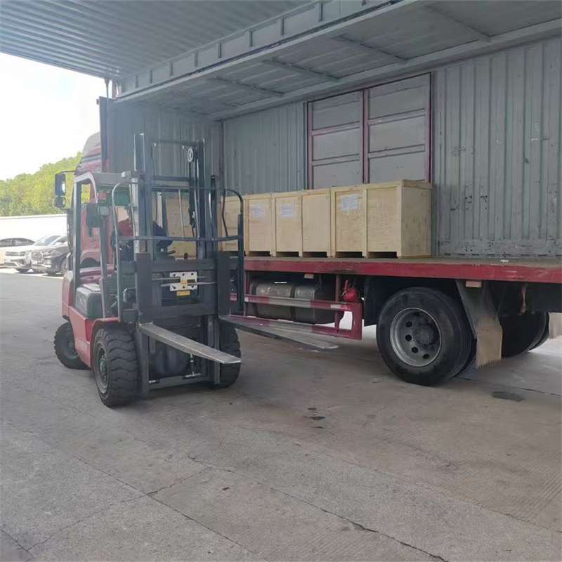 新田县贺兰县物流专线：高效直达的运输之旅